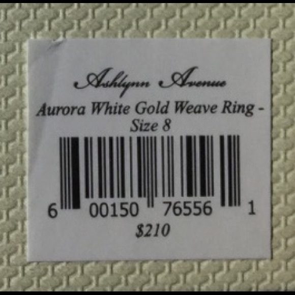 White gold plated size 8 ring - Picture 8 of 8